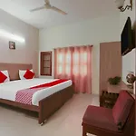 Kaveri Hotel Bed & Breakfast