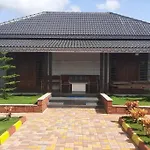 Saanvi\'S - Holiday Home