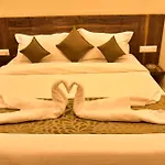 Le Oak Inn