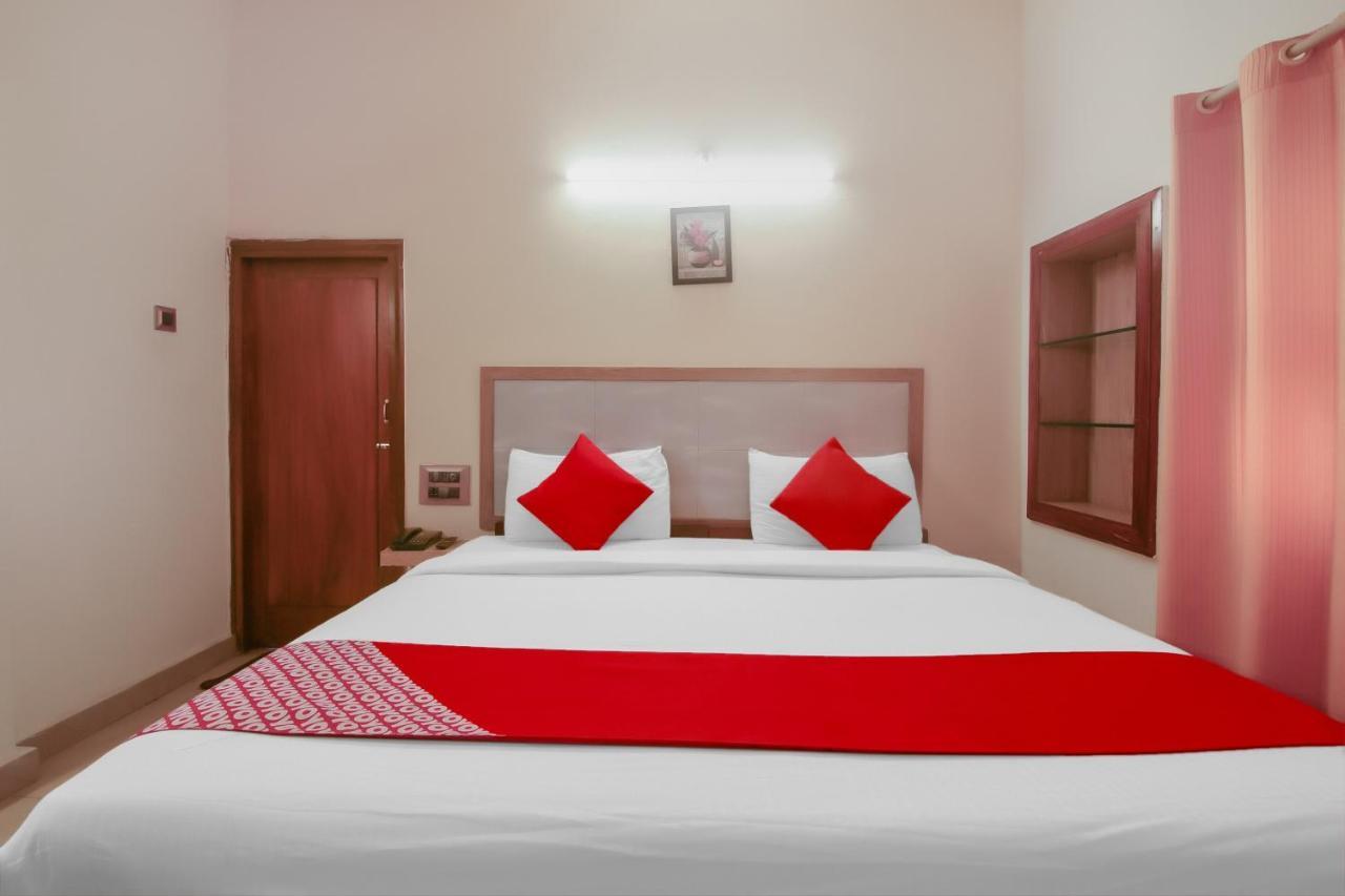 Kaveri Hotel