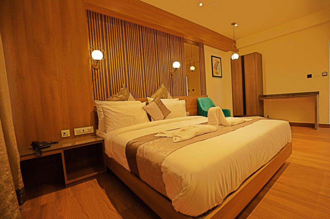 Livaana Hotel 3*