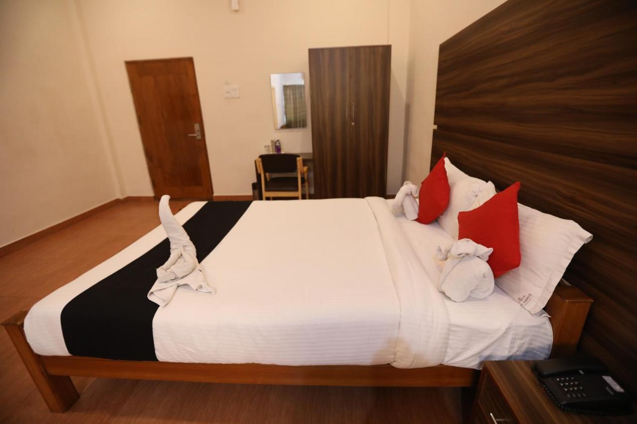Hotel Townhouse J K Golden Embassy