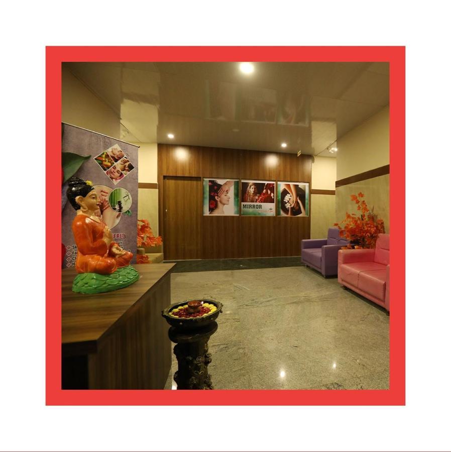 Townhouse J K Golden Embassy 3*