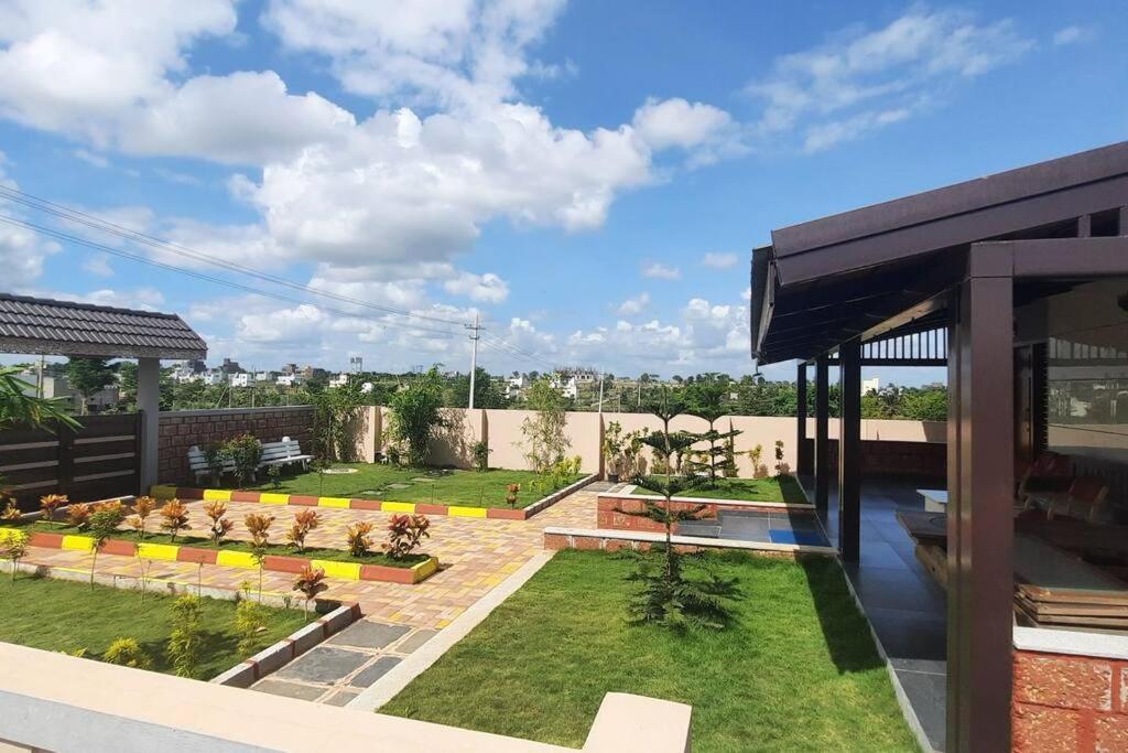 Saanvi's - Holiday Holiday home *