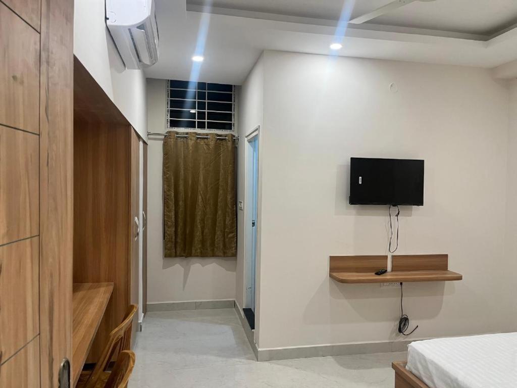 Hotel Seema Palace 1 Km From Railwaystaion Mysore
