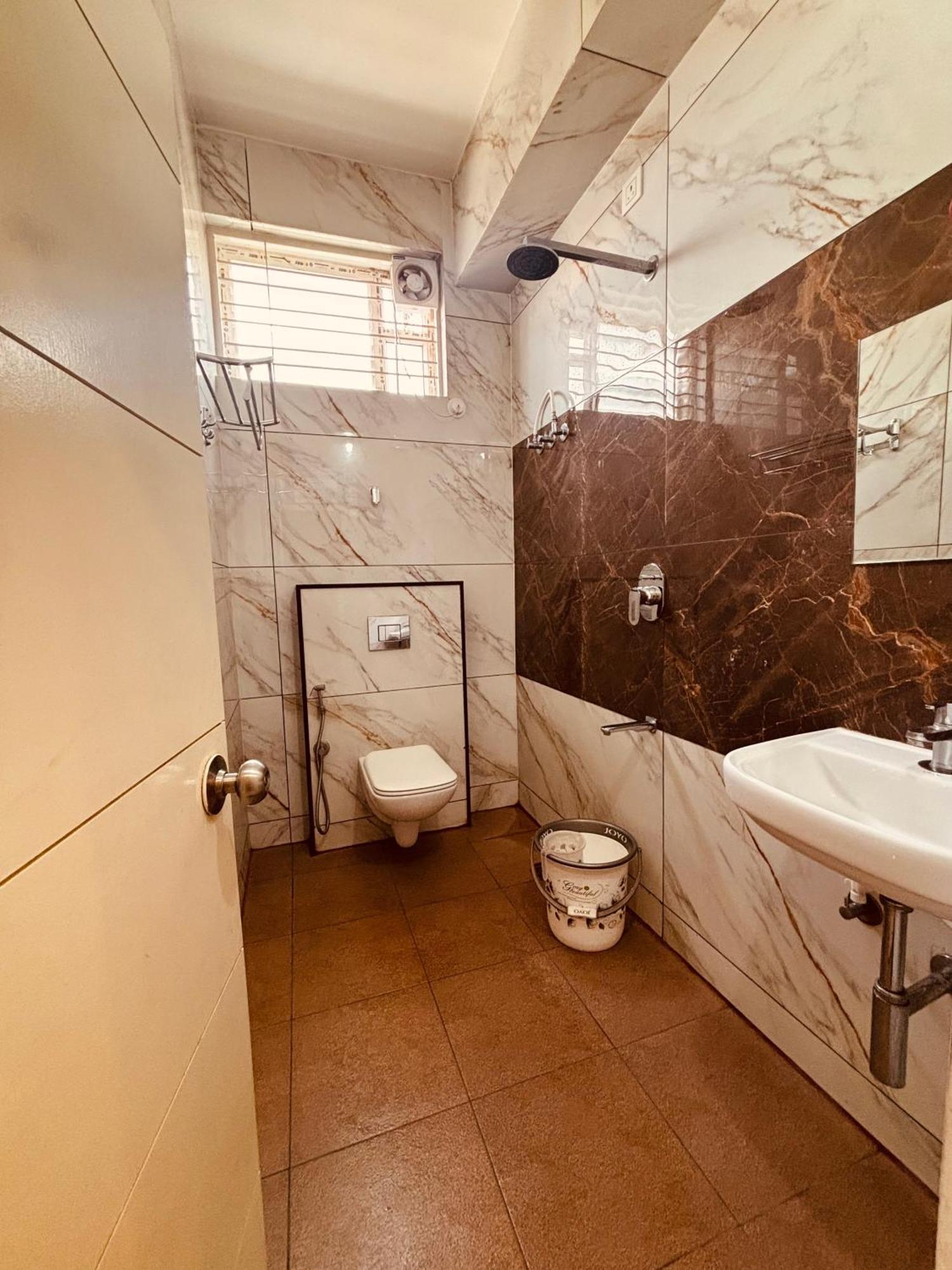 Seema Palace 1 Km From Railwaystaion Hotel Mysore
