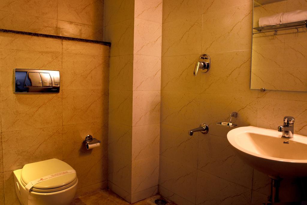 Sk Elegance Hotel 3*