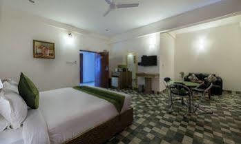Treebo Three Leaves 3* Mysore