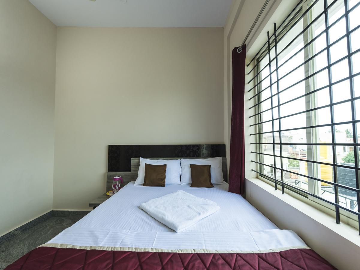 Hotel Oyo 9544 Crown Residency Mysore