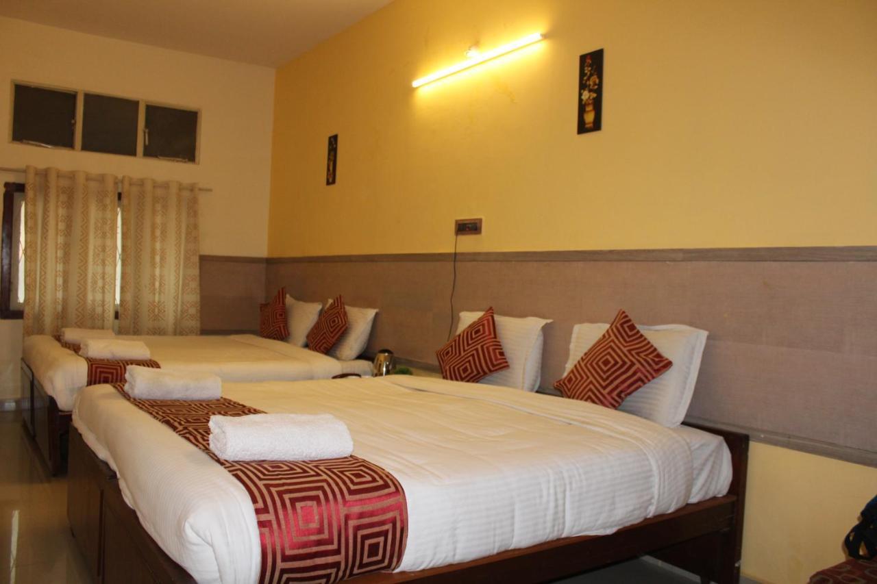 Kaveri Hotel 4*