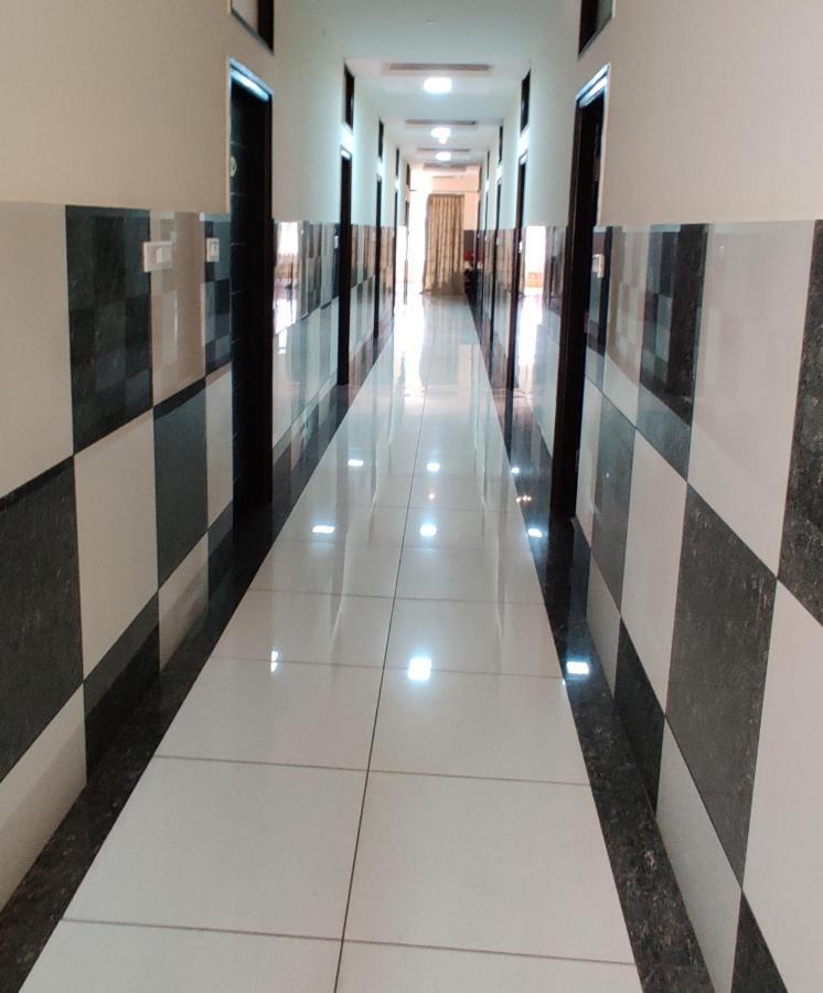 Suvarna Suits Hotel Mysore