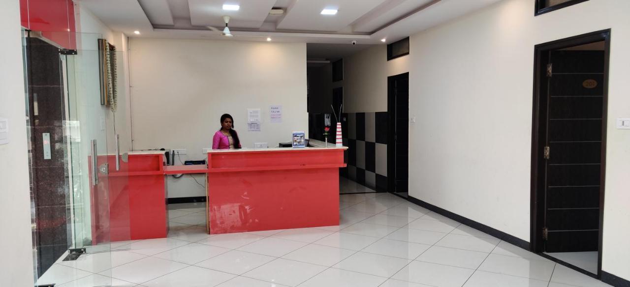 Hotel Suvarna Suits