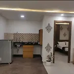 Happy Vibes 3 Bhk Service Apartment