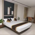 Happy Vibes 3 Bhk Service Apartment