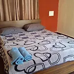 Golden Nest Home Stay