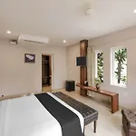 Capital O 18430 The Dawn Hotel
