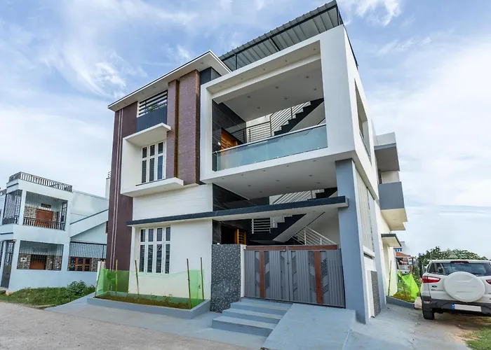 Brickmarks Service Apartment