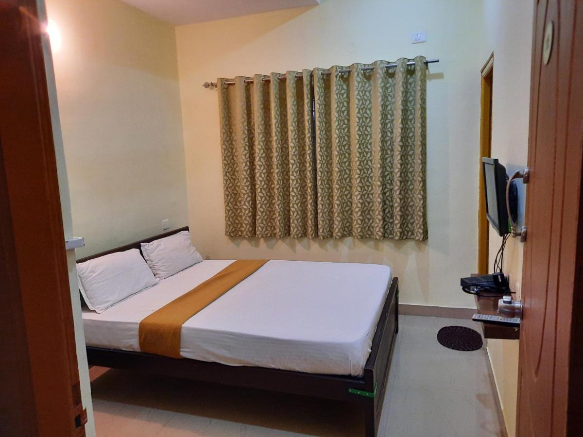 Lodge Royal Suvarna Comforts Mysore