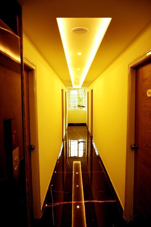Vismaya Comforts Hotel *