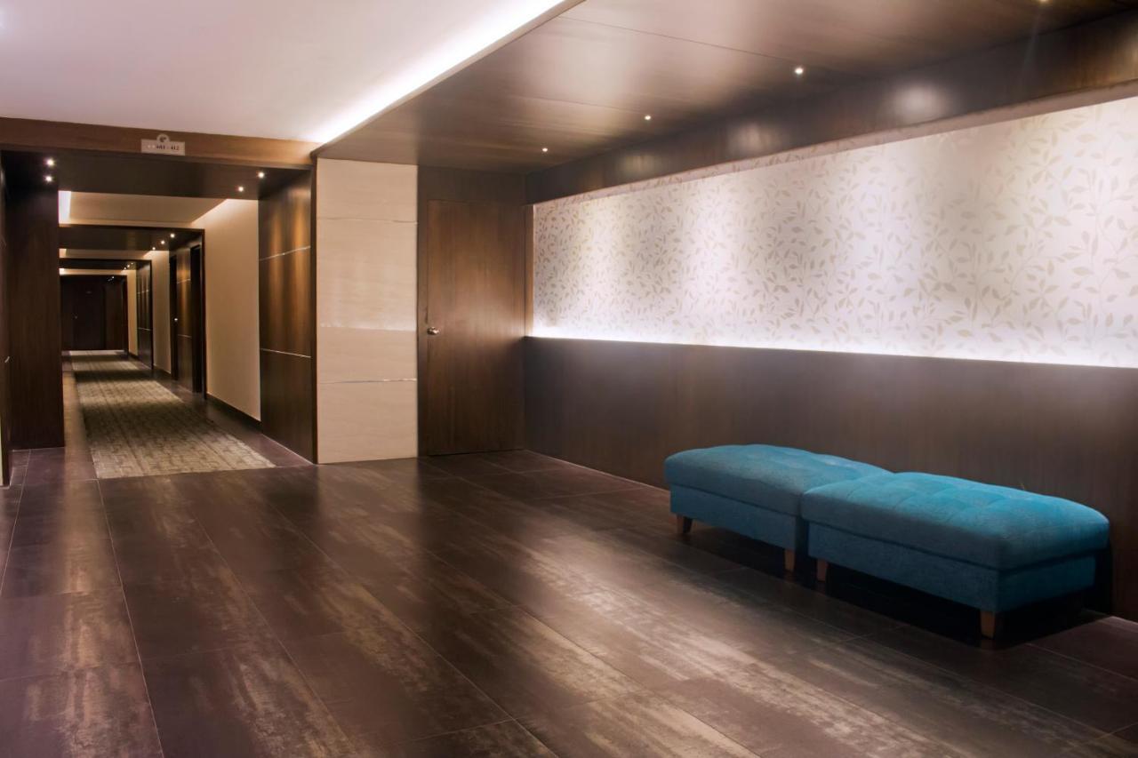Hotel President *