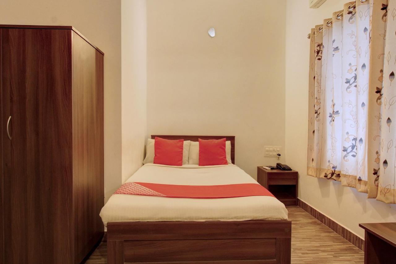 Oyo 10464 Serenity 3* Mysore