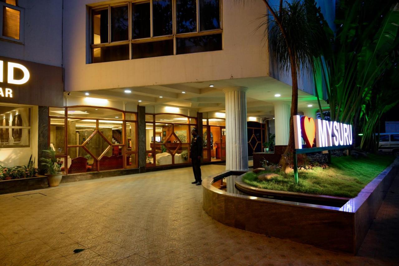 Hotel Maya's Kings Kourt Mysore