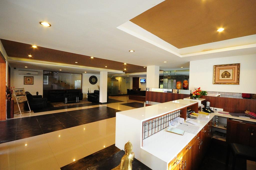 The Viceroy Comforts Hotel 3*