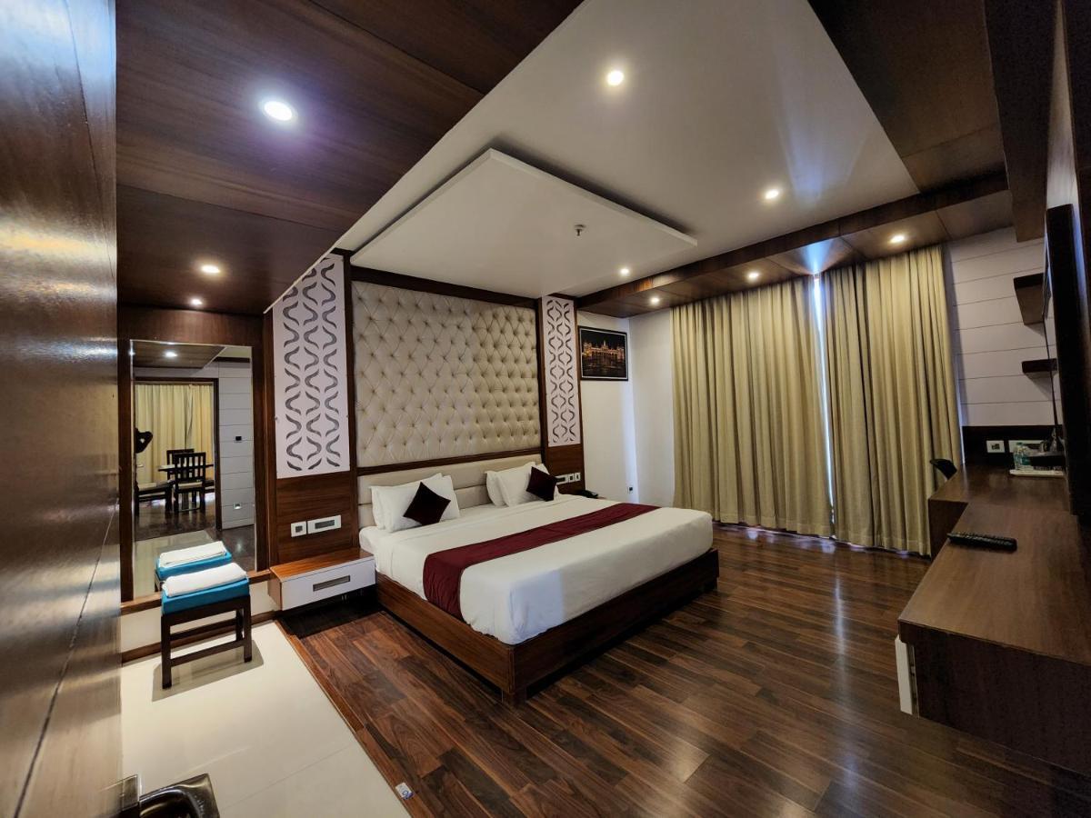 Preethi International Hotel 3*