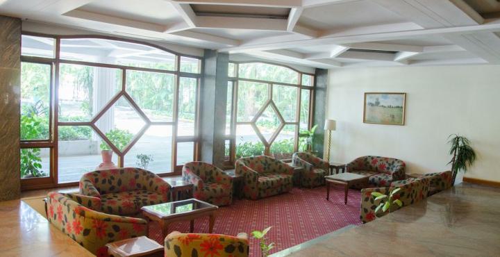 Hotel Maya's Kings Kourt 3*