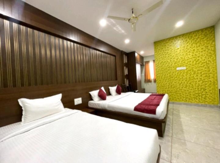 Yashaswiny Recidency Mysore