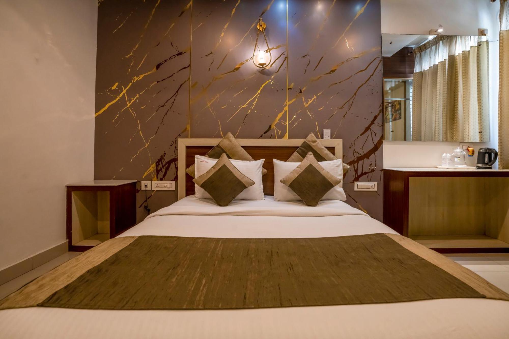 Lodge Aishwarya Mysore