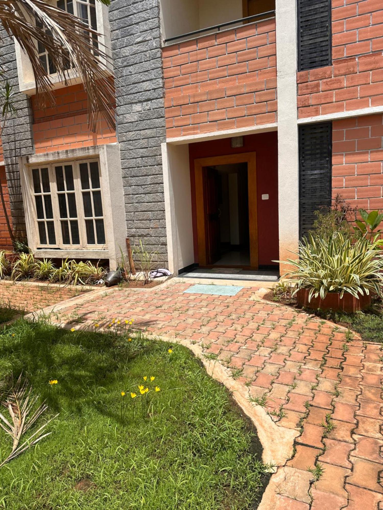 Luxurious Villament With Private Pool Apartment *