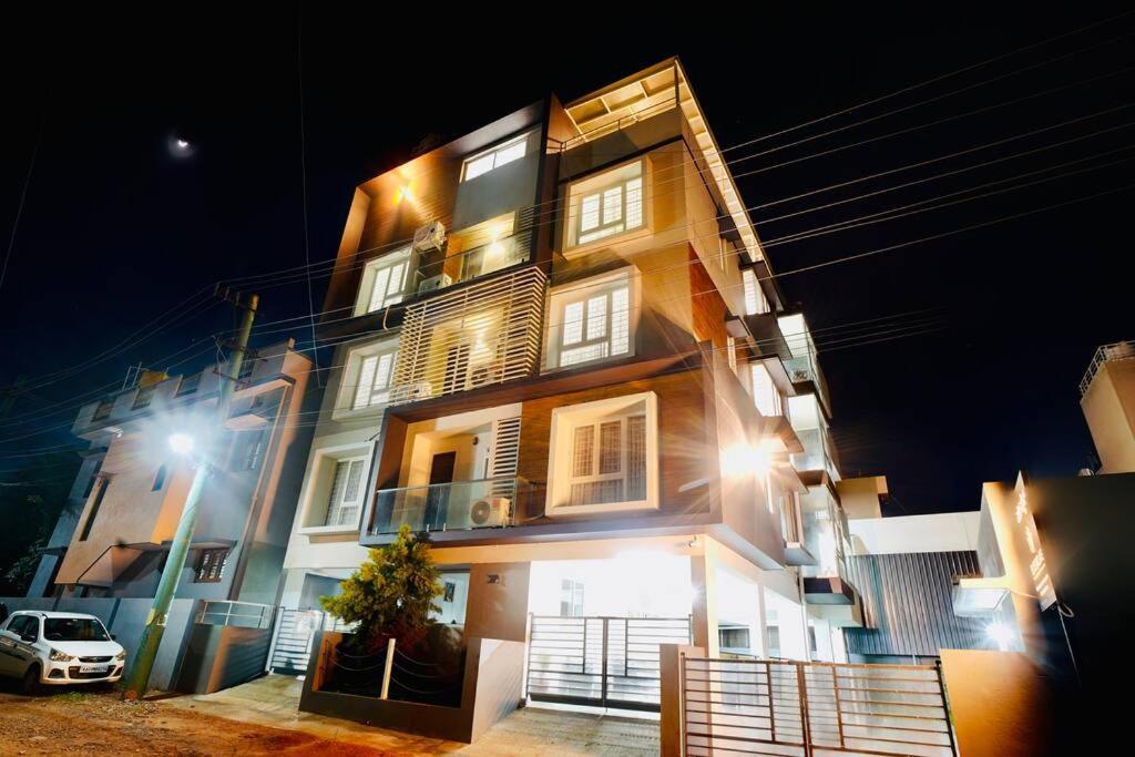 Elite Enclave - Spark - 2bhk Luxury Serviced Apartment *