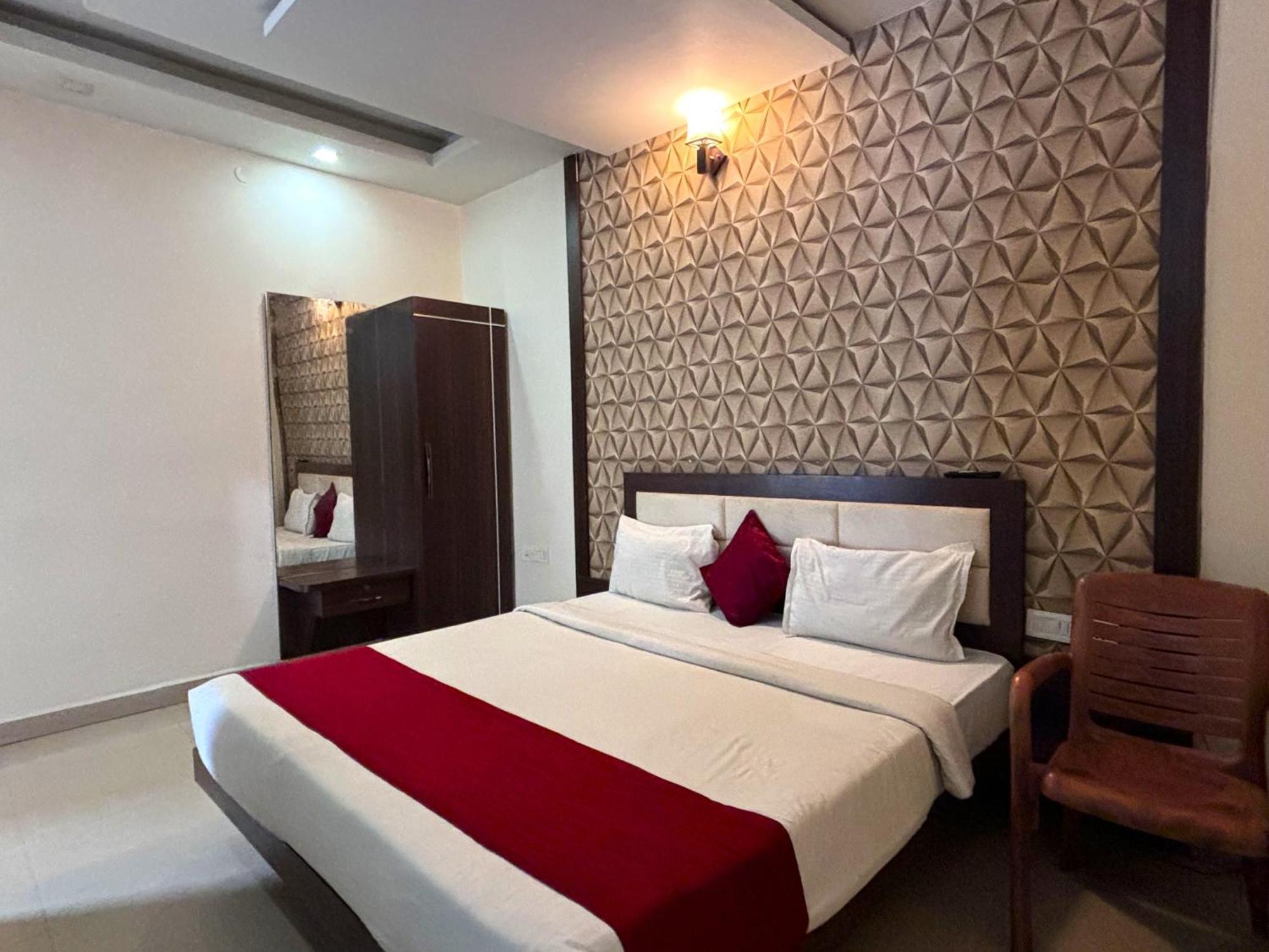 Hotel Aj Palace Mysore