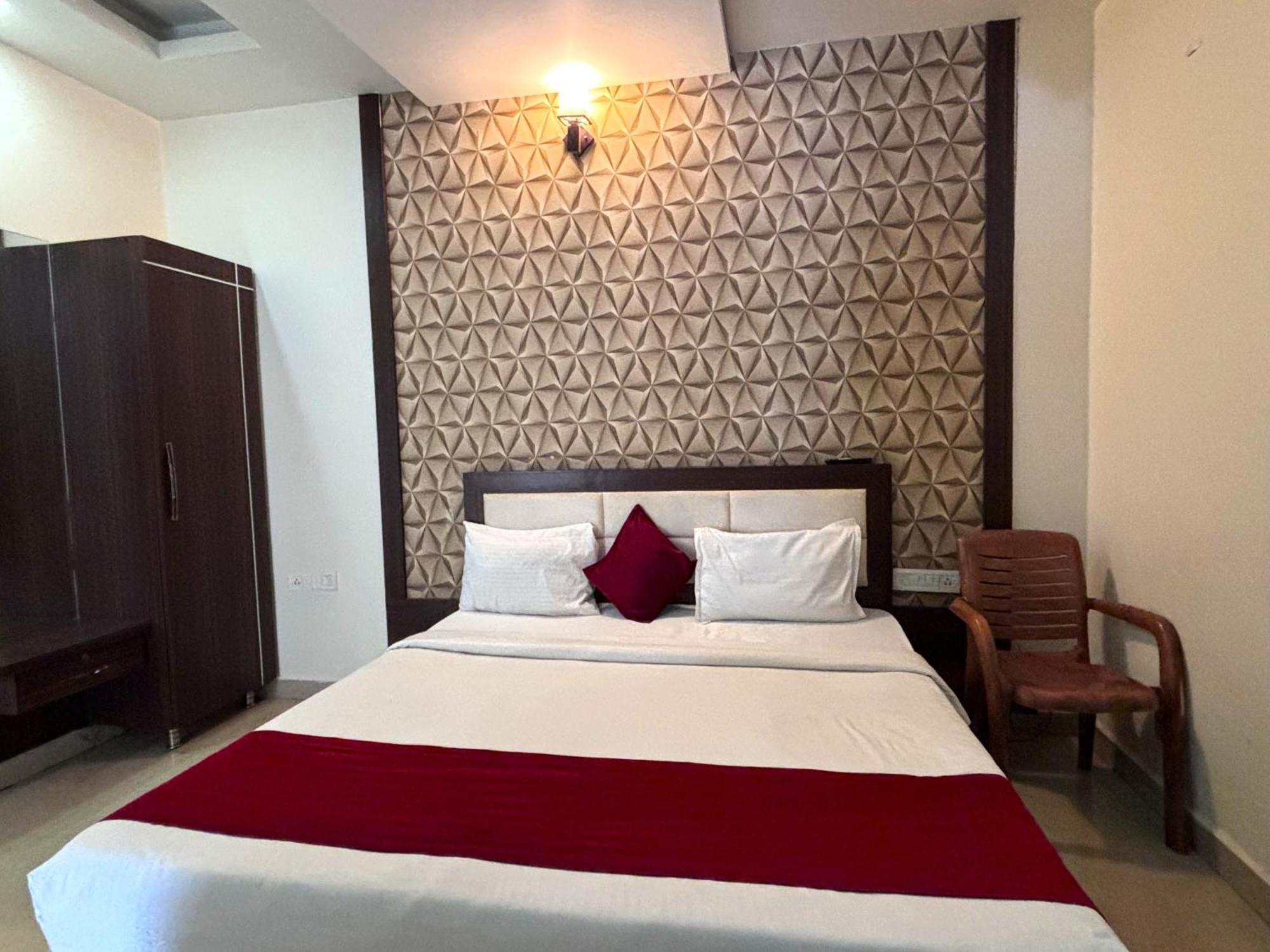 Aj Palace Mysore