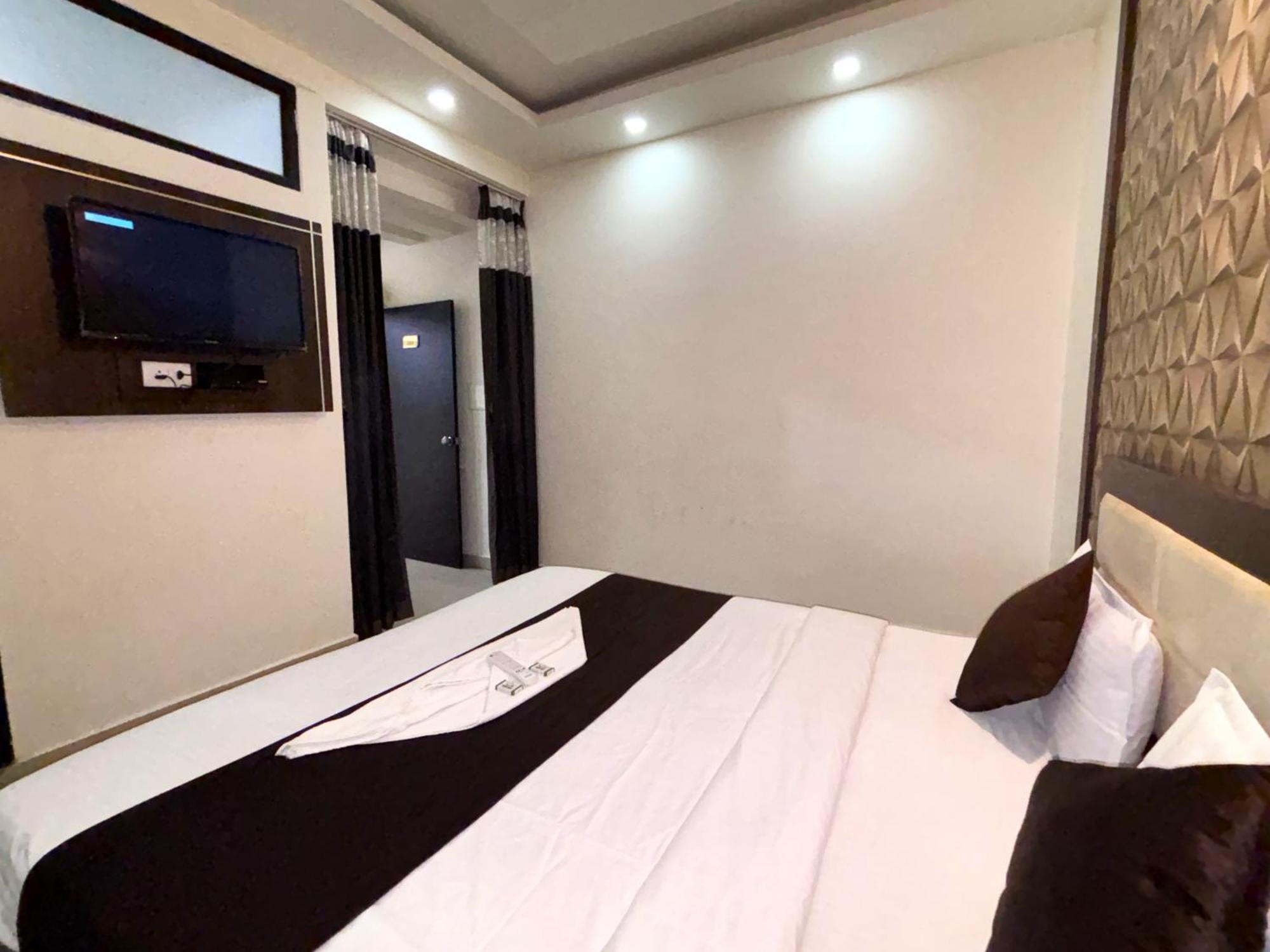 Hotel Aj Palace 3*