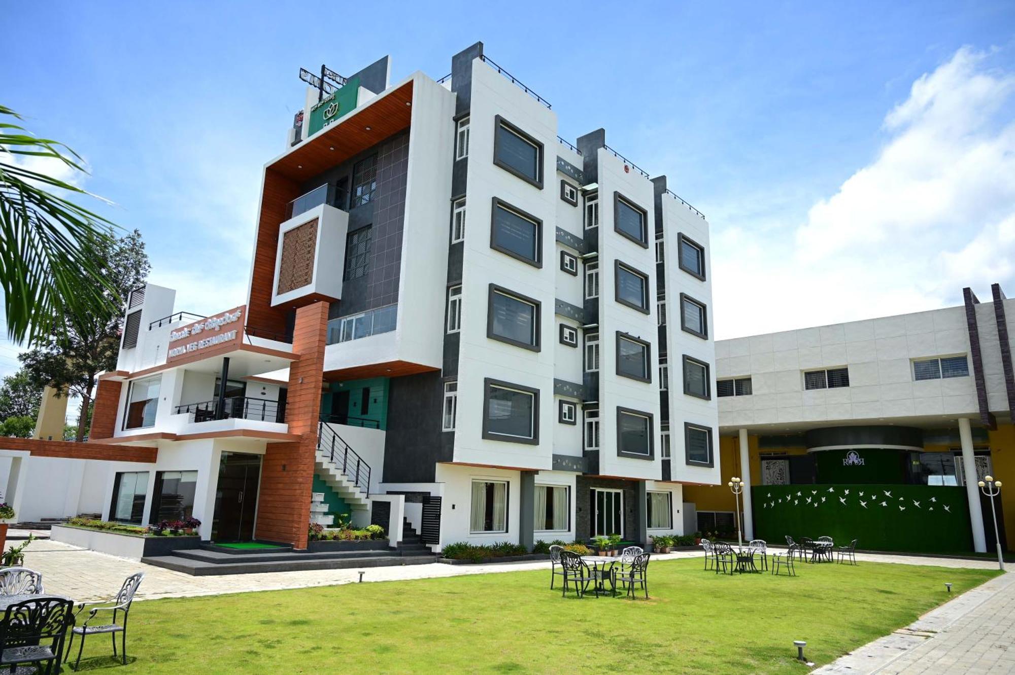 Hotel R R Residency