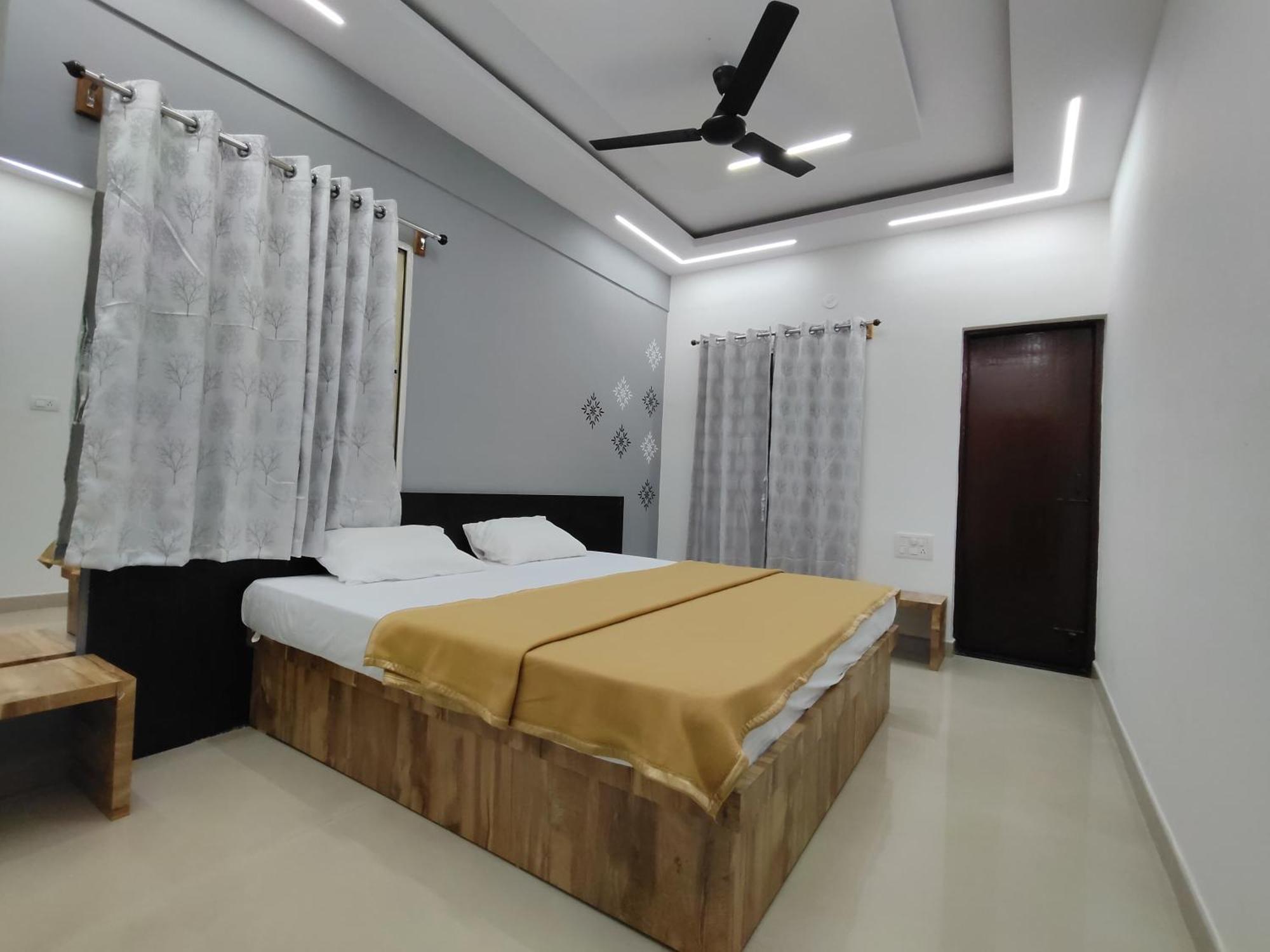 Apartment Nandan Elite 3bhk *
