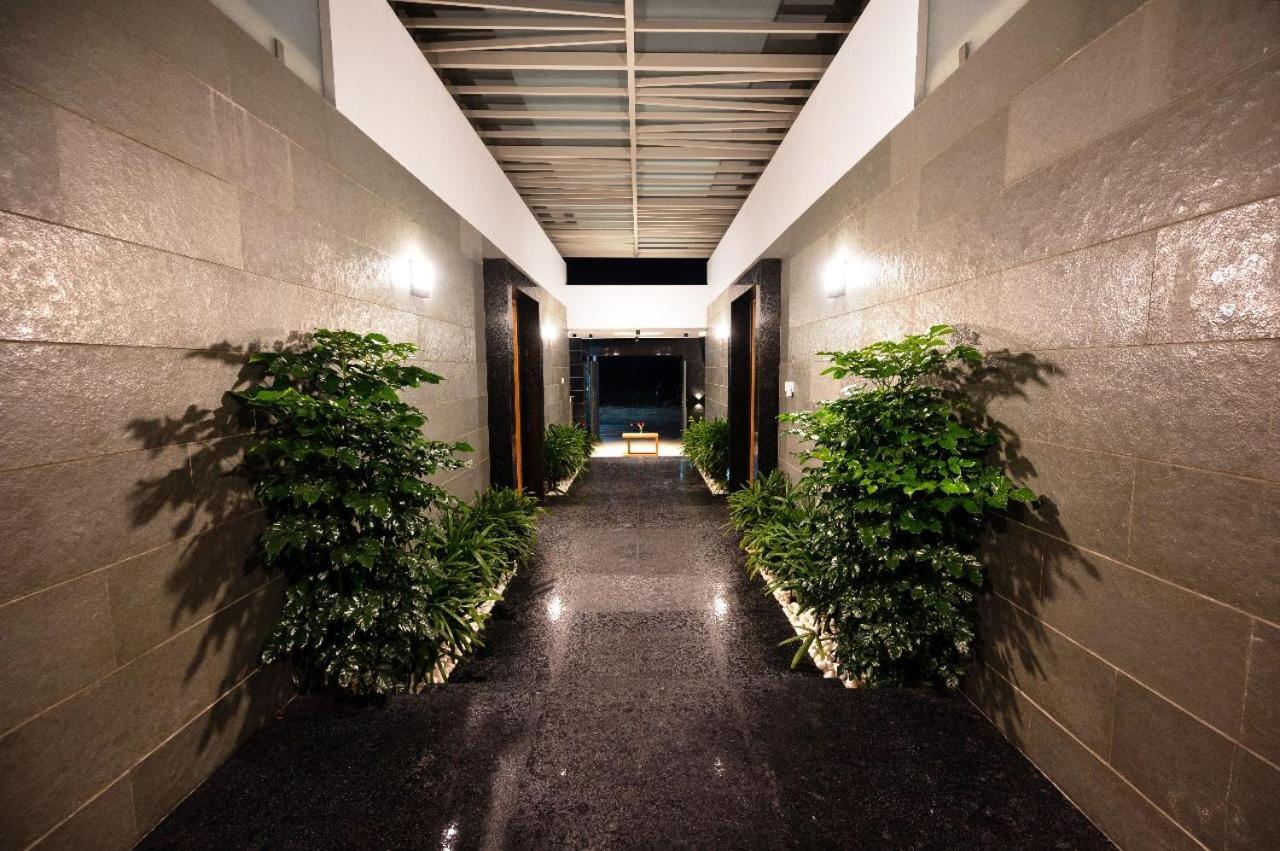 S R Luxury Lodge Mysore