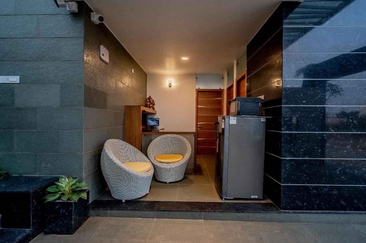 S R Luxury Lodge *