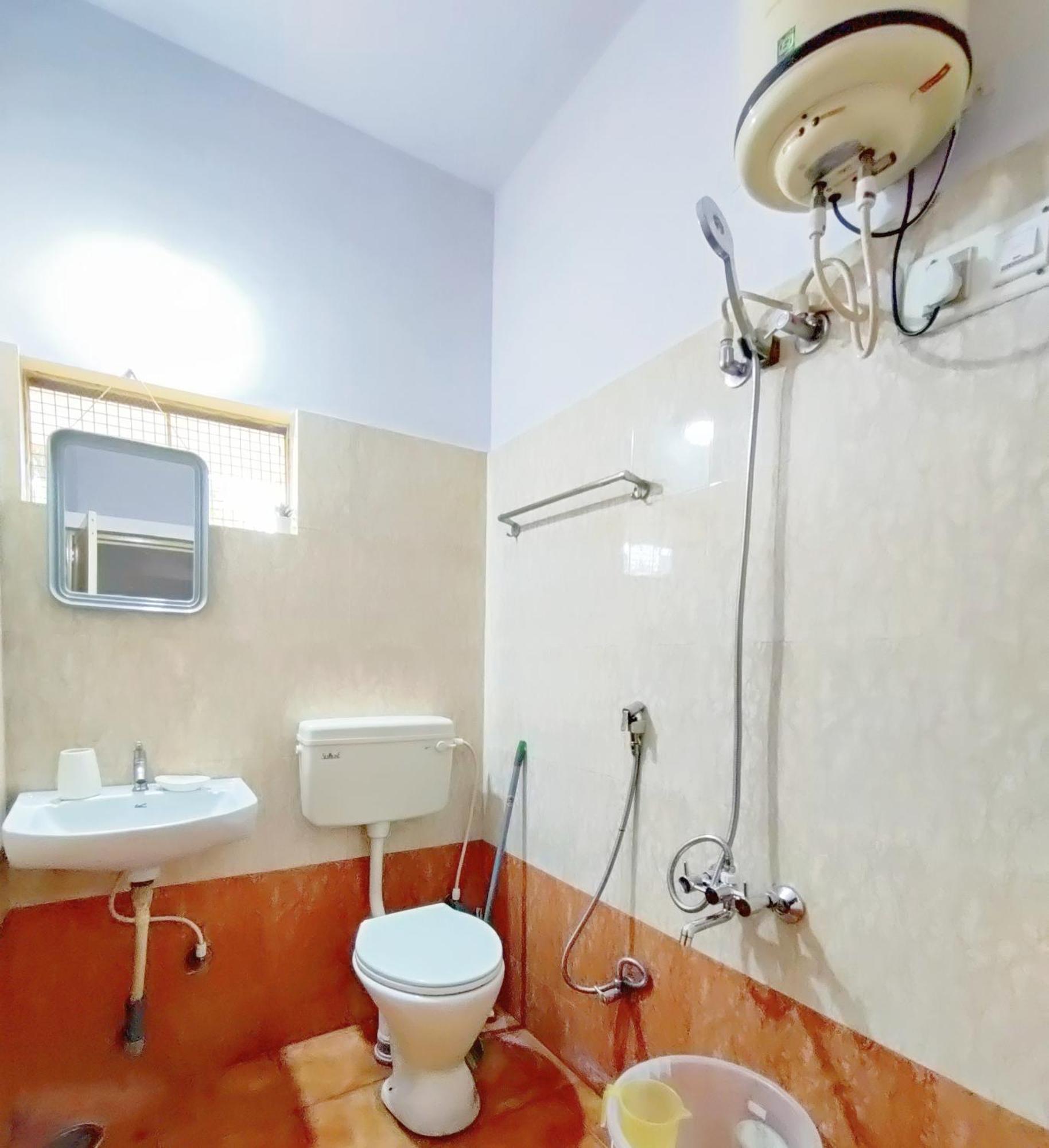 Srinivas Apartment *