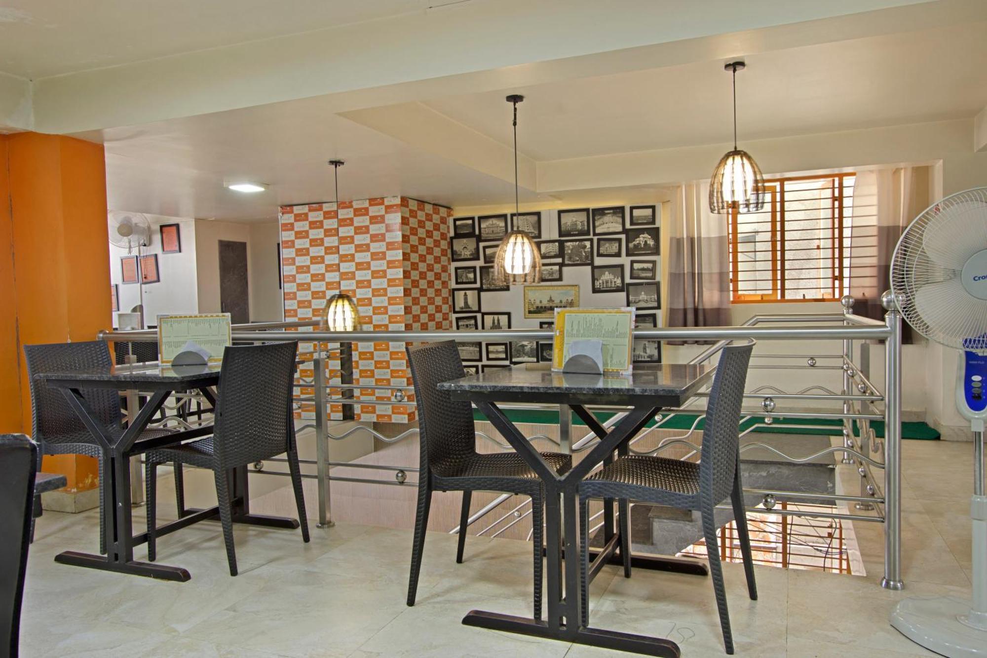 Lodge Mannars Residency