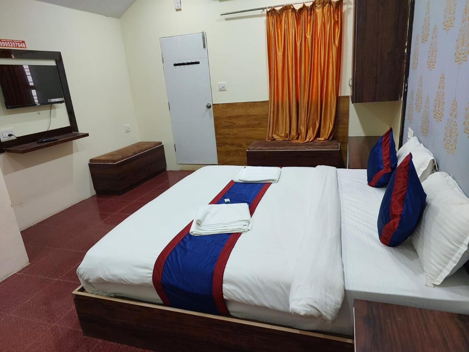 Hotel Yogi Golden Mysore