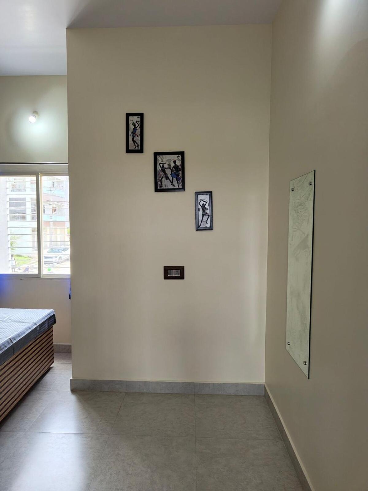 Galaxy 4bhk *