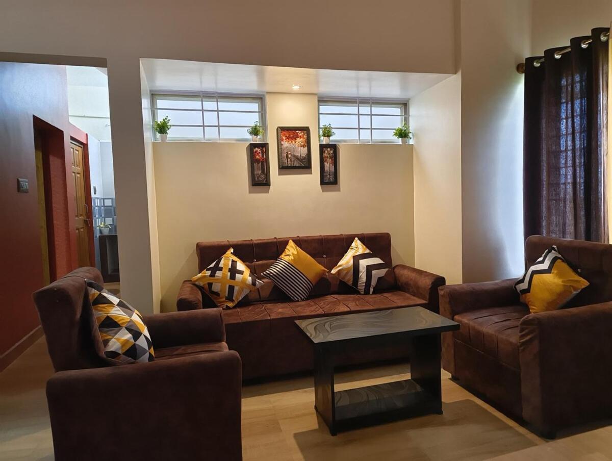 Galaxy 4bhk *