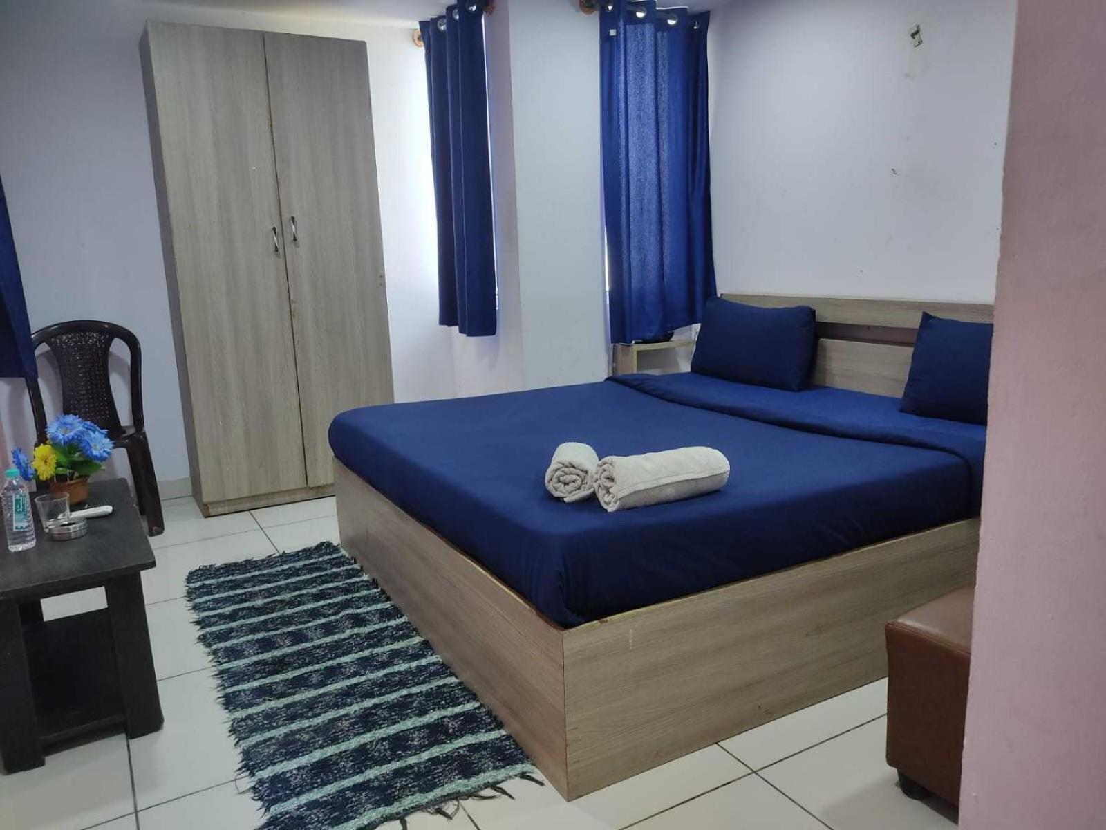 Hotel O Highway