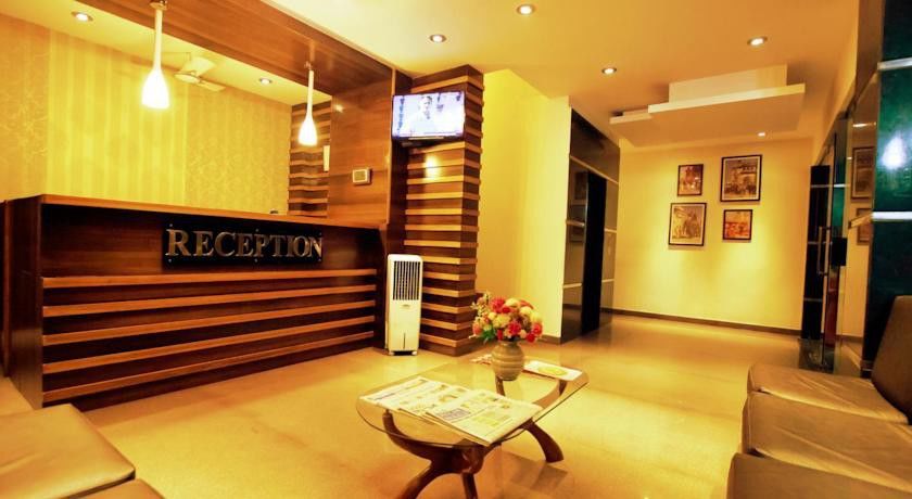 Hotel Rajmahal 2*