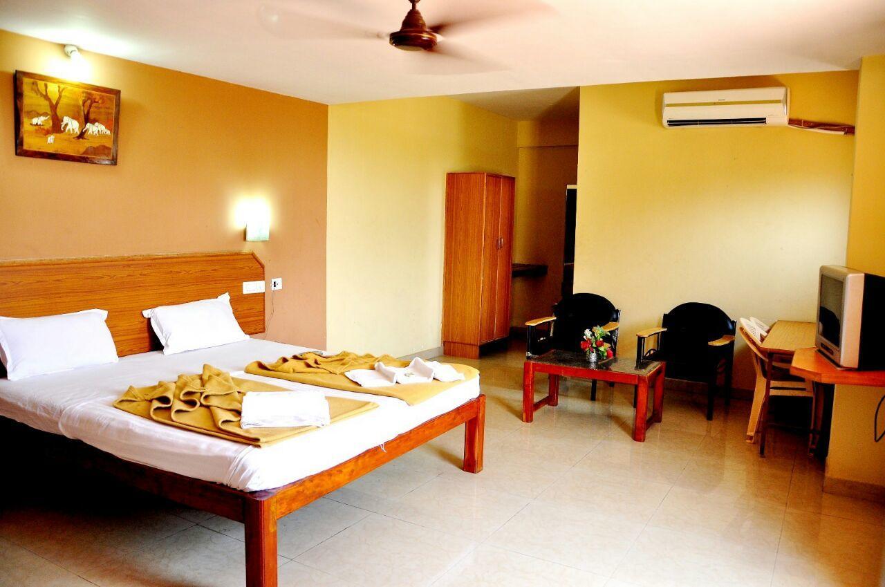 Hotel Sreeya Comforts Mysore
