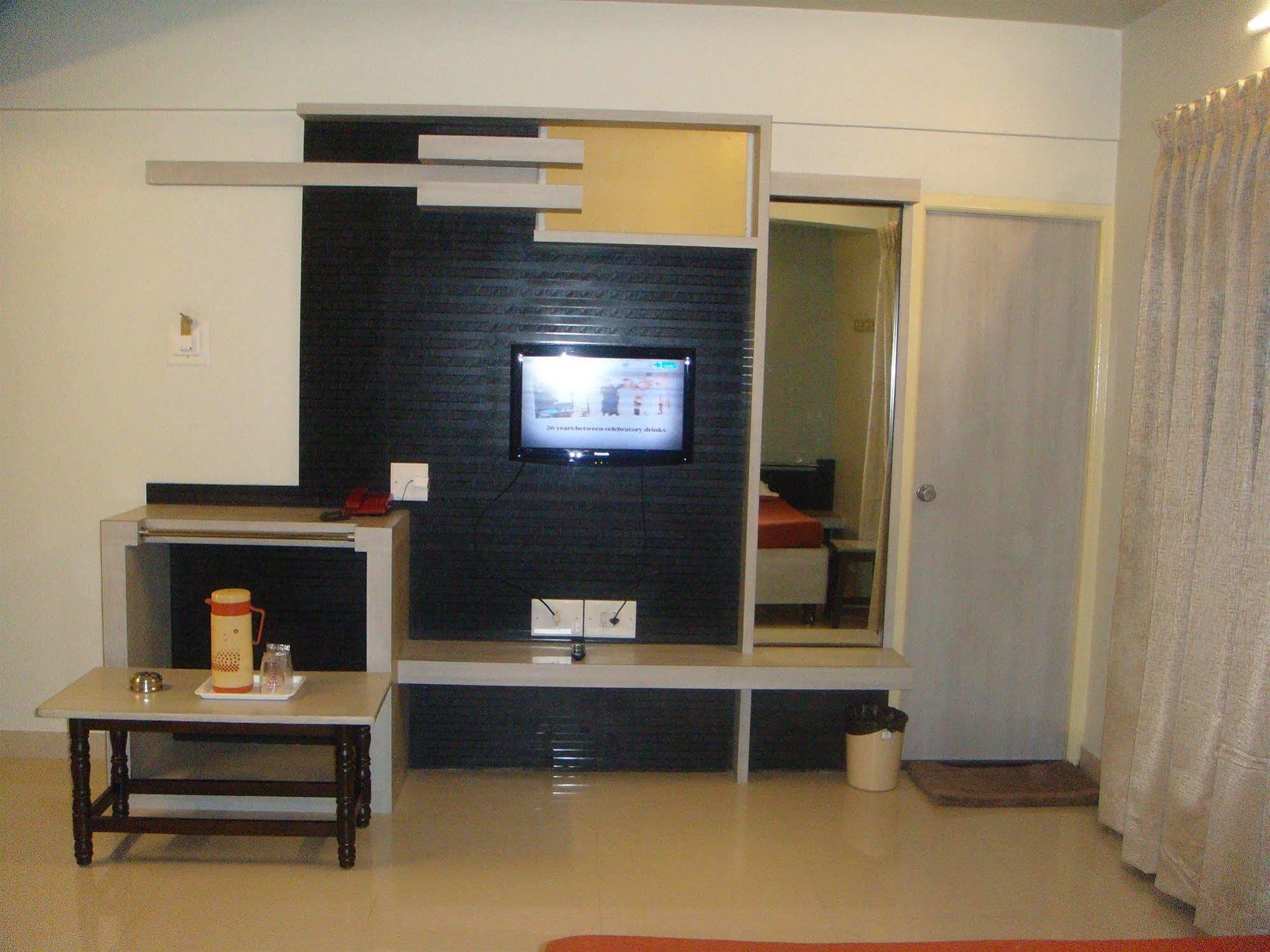 Lodge Mannars Residency