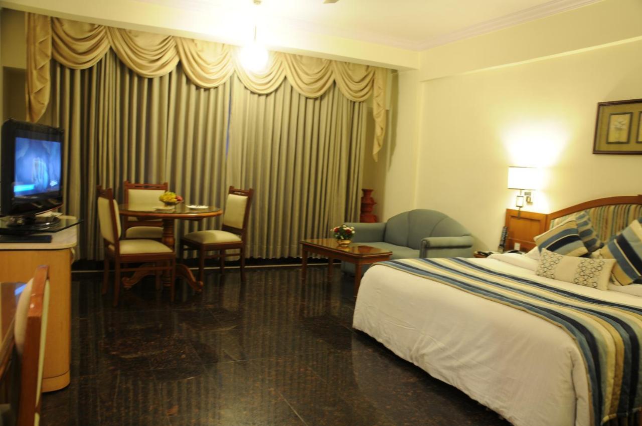 Sandesh The Hotel 4*